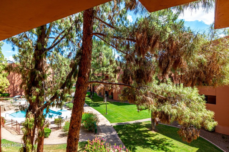 21 - Paradise Village