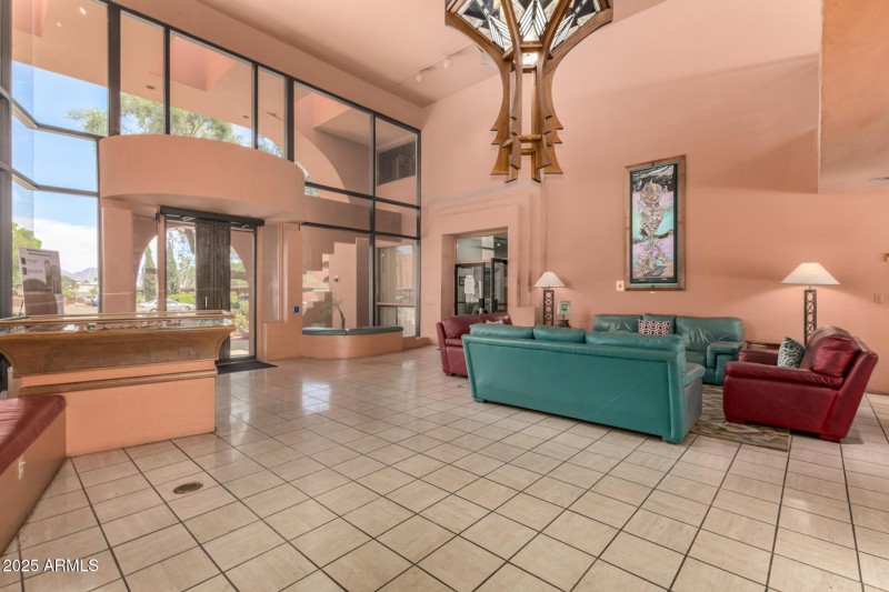 37 - Paradise Village