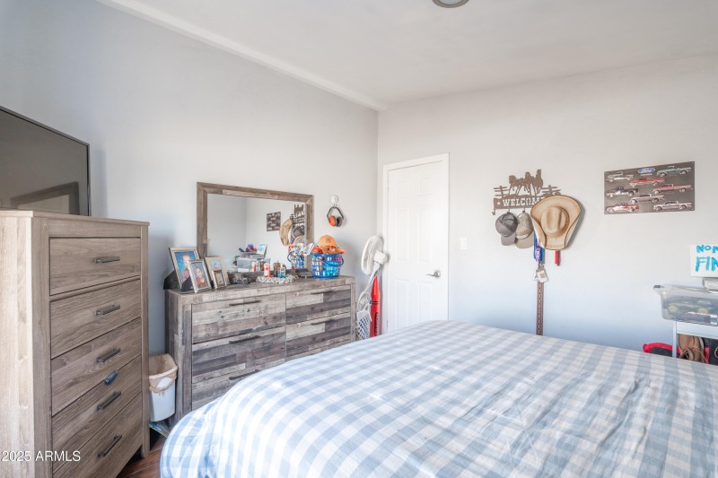 Bedroom 2 (2)
