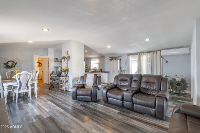 Living Room (1)