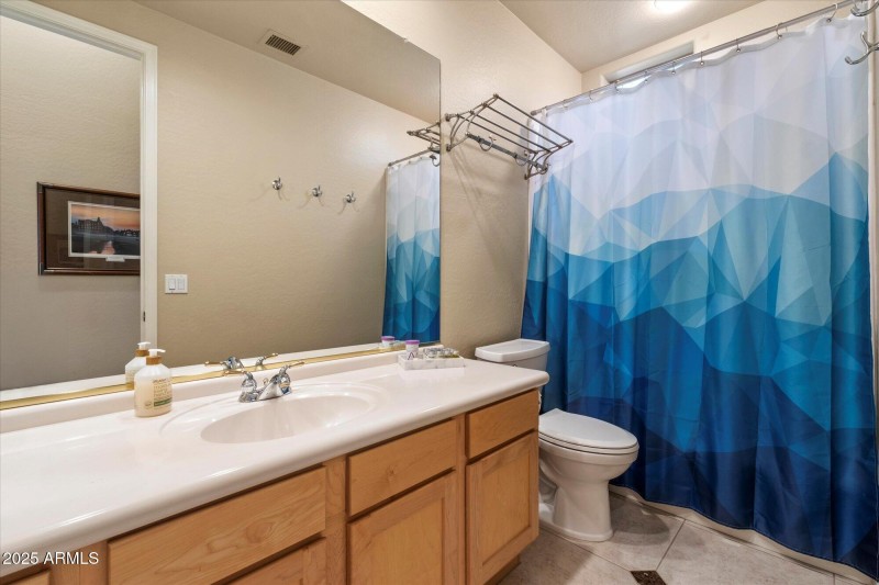 2nd Bathroom