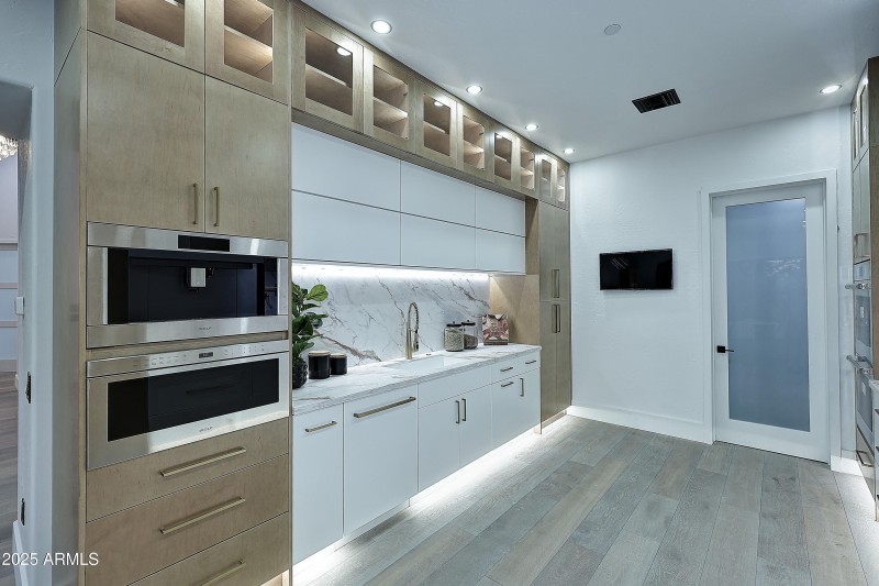 Night-Kitchen3