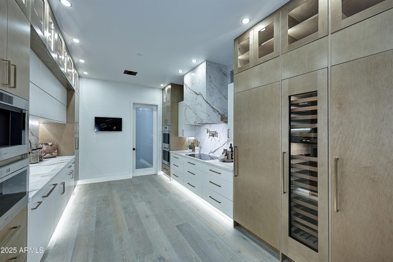 Night-Kitchen2