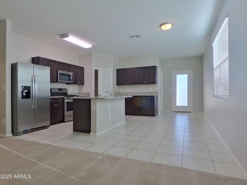 3_pc_Kg6SQYB4H2_l1YmW2fHe7_other_room_4B