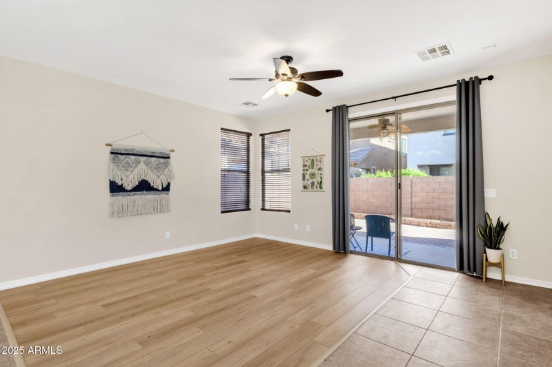New wood laminate flooring