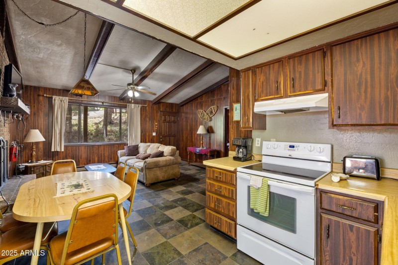 63CountyRd1121-Cabin2-Greer-AZ-9