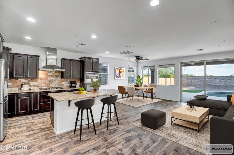 OPEN LIVING SPACE