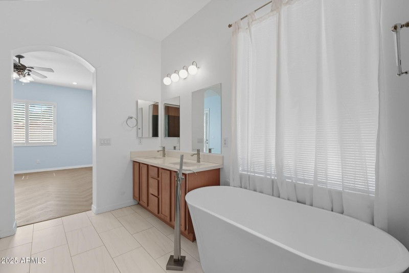 22-web-or-mls-Kings-22