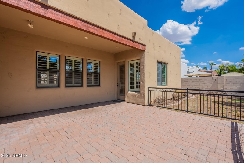 37-web-or-mls-Kings-37