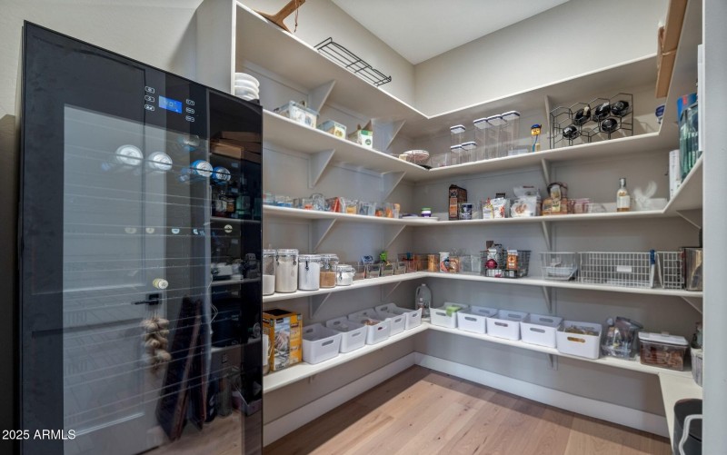Walk in pantry