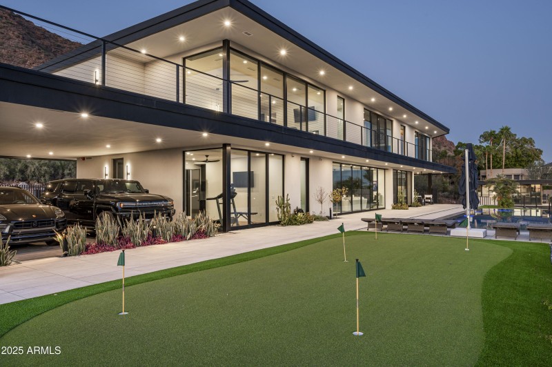 4725 E 56th St Phoenix-4