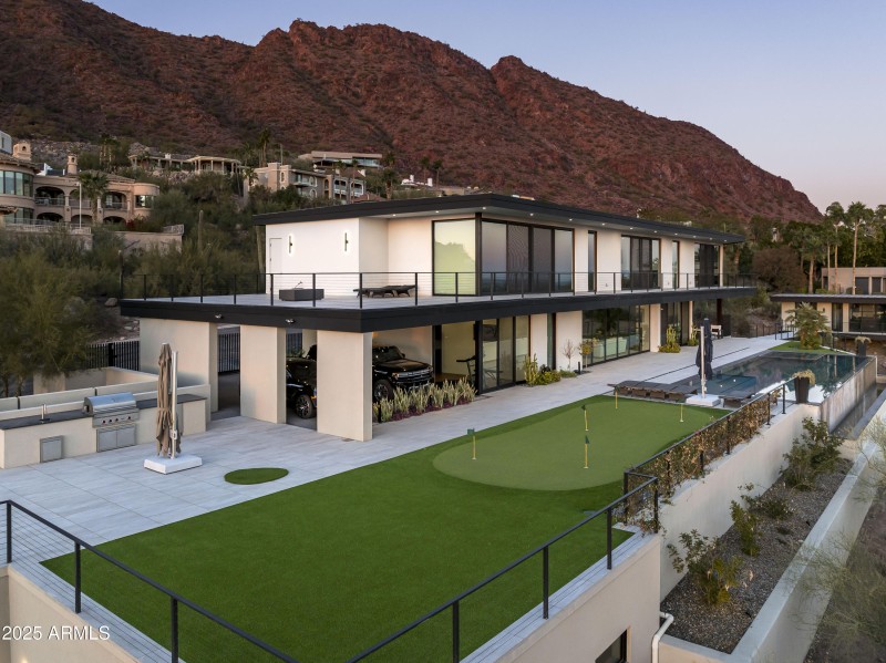 4725 E 56th St Phoenix-68