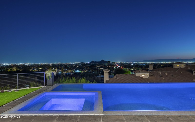 4725 E 56th St Phoenix-81