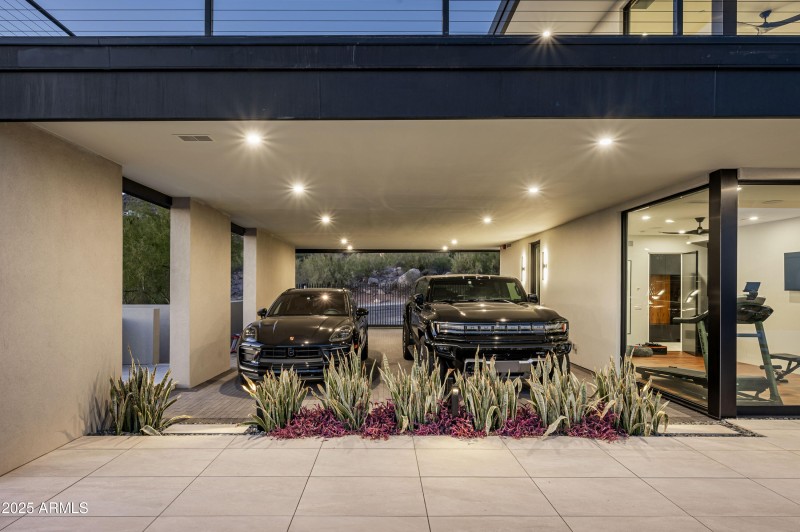 4725 E 56th St Phoenix-83