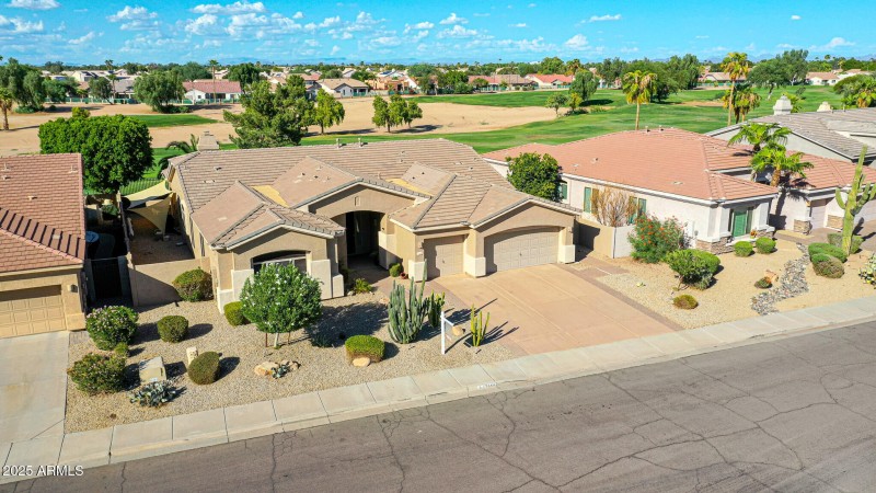 Nice space between neighbors