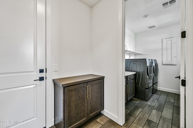 26-11300NCDD1061-ocupix