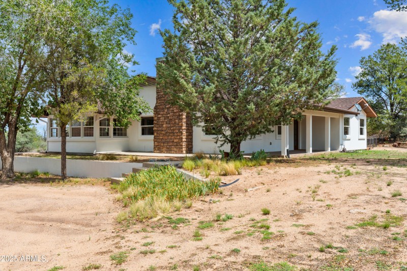 03-Front Main House