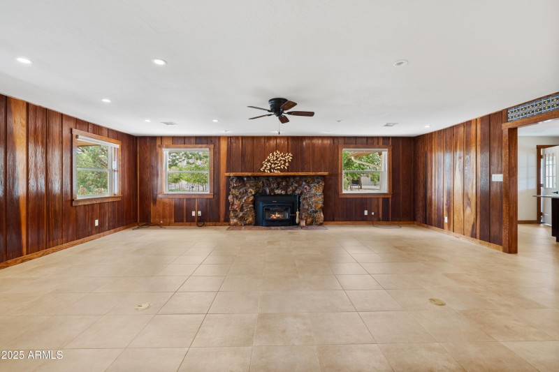 08-Living Room