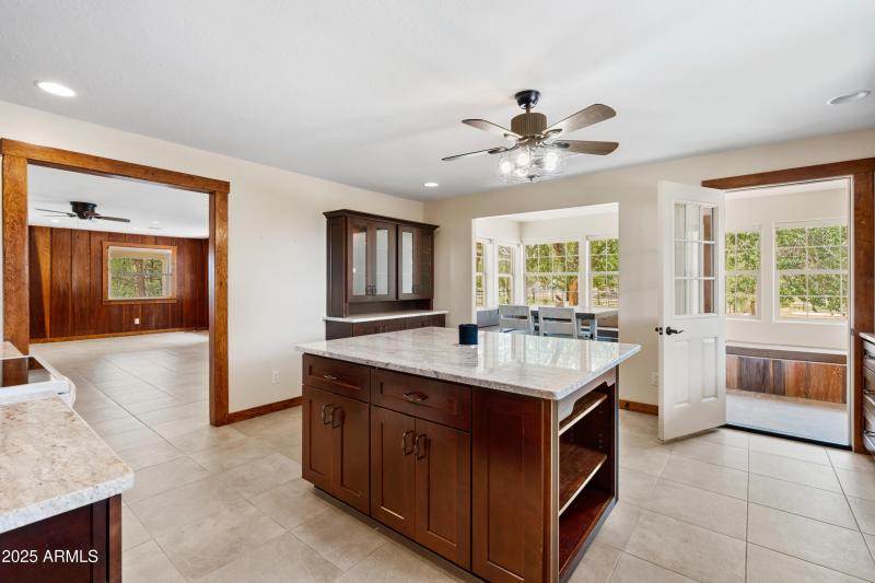 14-Kitchen