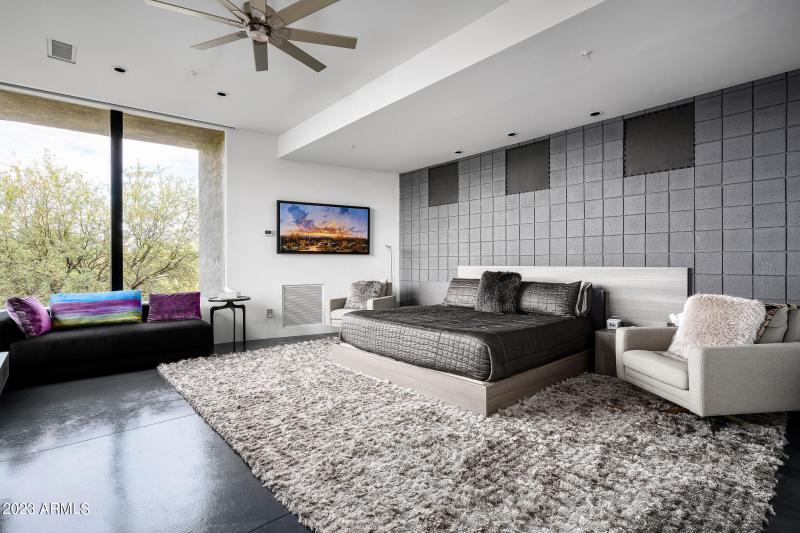 Primary Suite #1