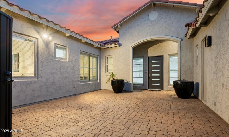 Private Courtyard