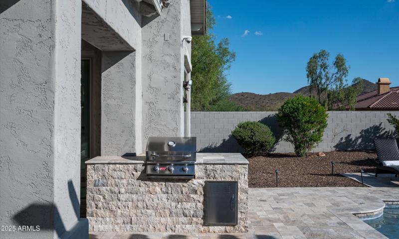 Built-In BBQ
