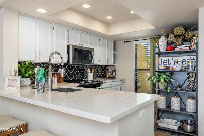 815 E Grovers Ave UNIT 55 - 06