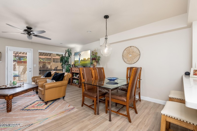 815 E Grovers Ave UNIT 55 - 11