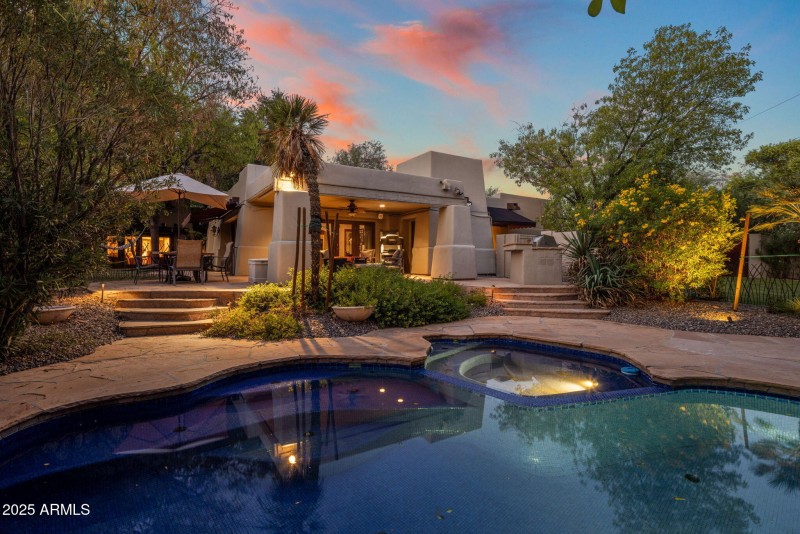 Resort Style Yard