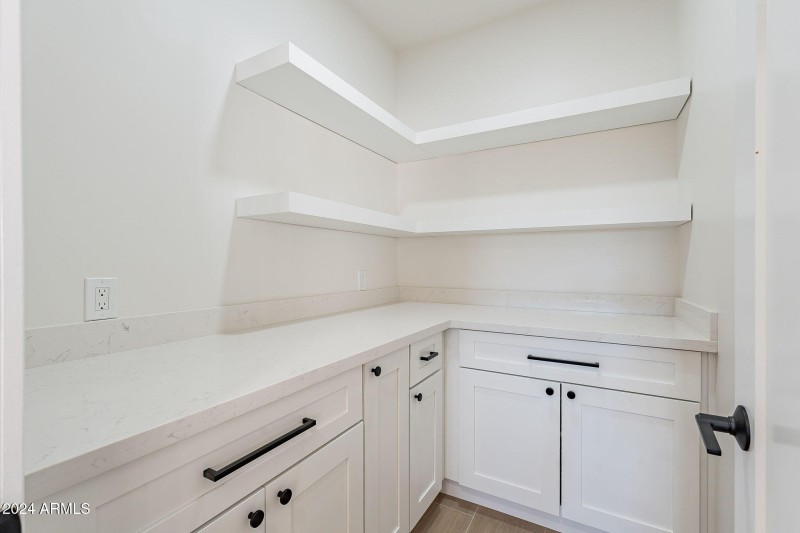 41-web-or-mls-Veronica-41