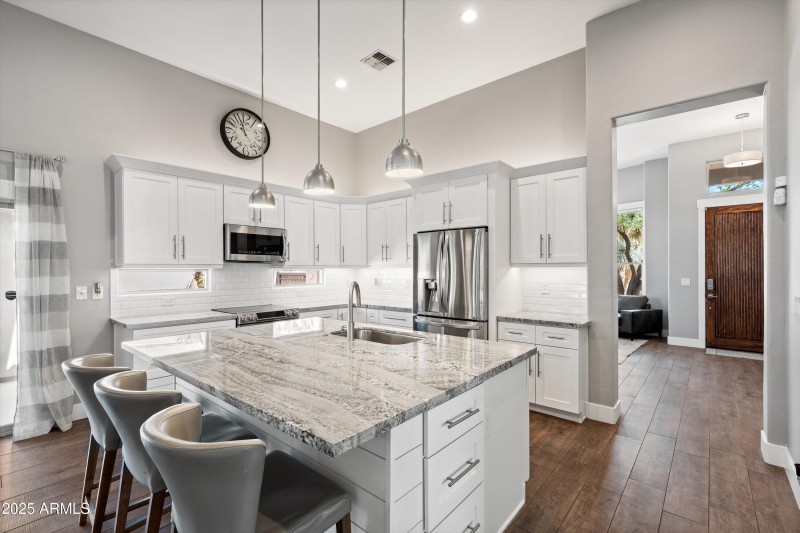 10-Kitchen