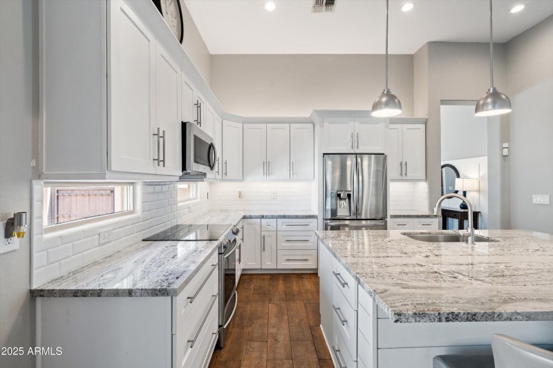 12-Kitchen