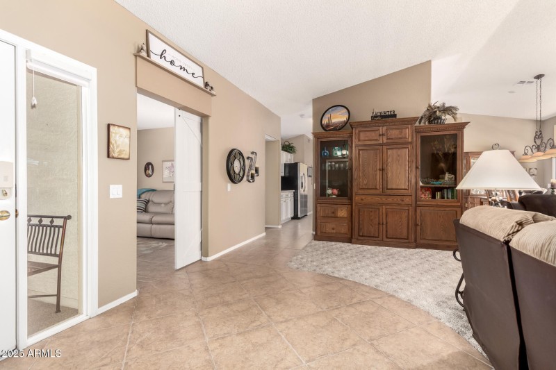 Greatroom/Entryway