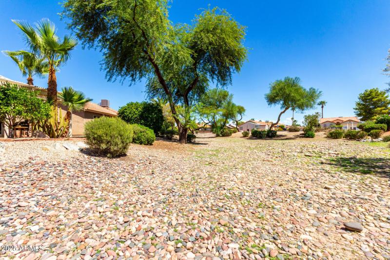 Common area behind home