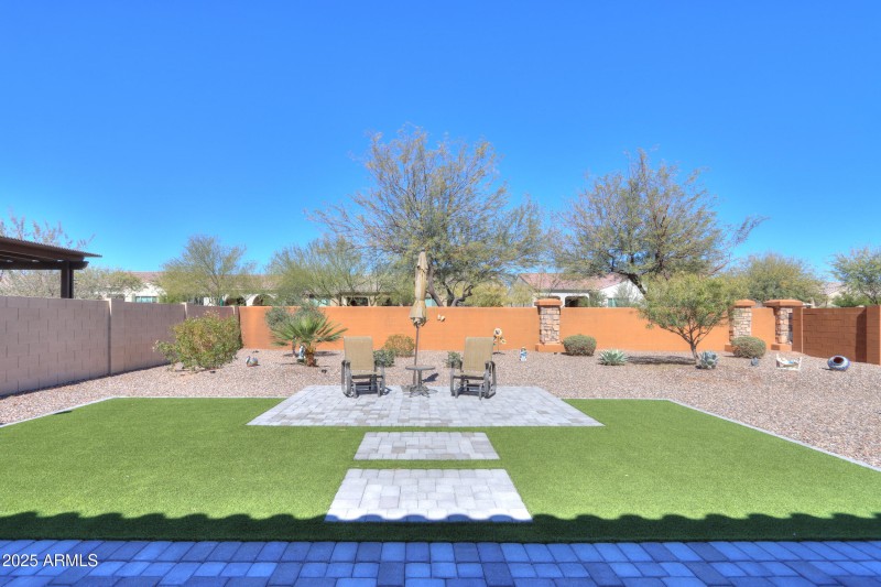 Gorgeous backyard