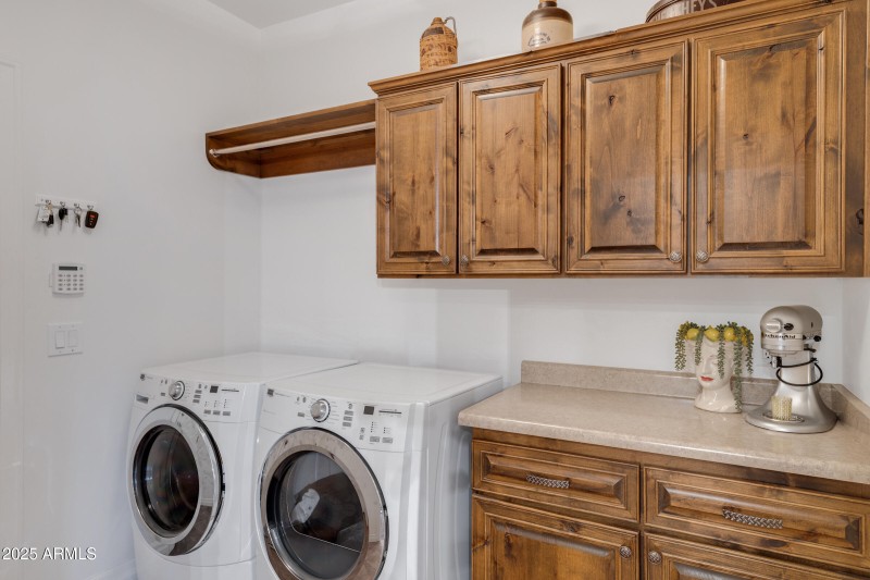 1761 E Harmony Wy-31