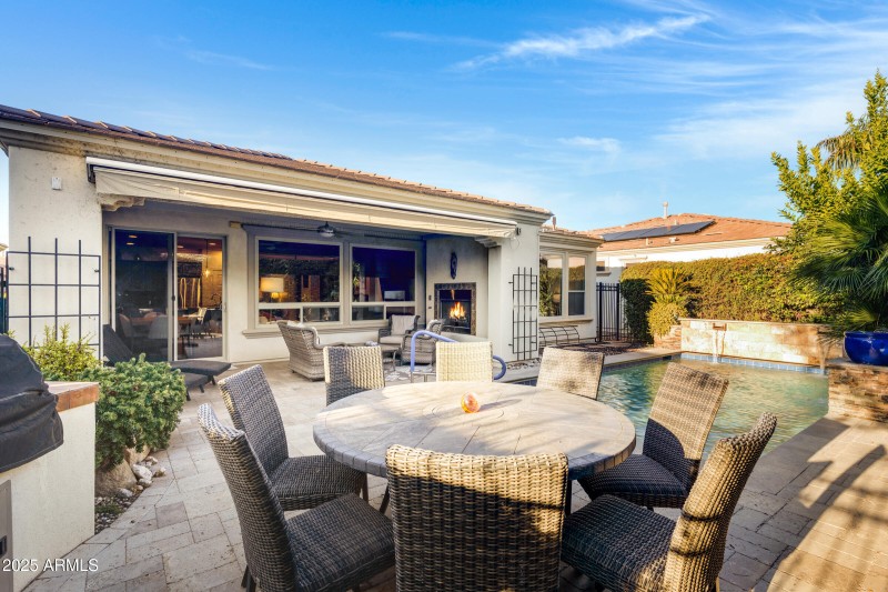 1761 E Harmony Wy-33