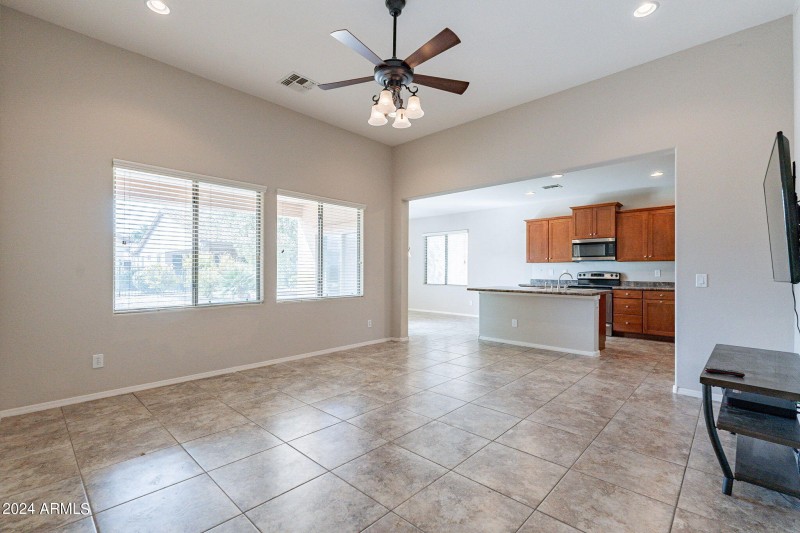 11-web-or-mls-San-11