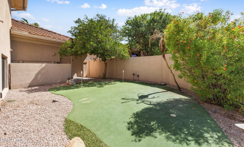 Private putting green off guest suite