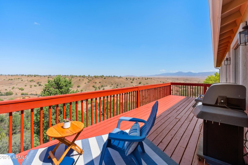 08-Upper Deck View