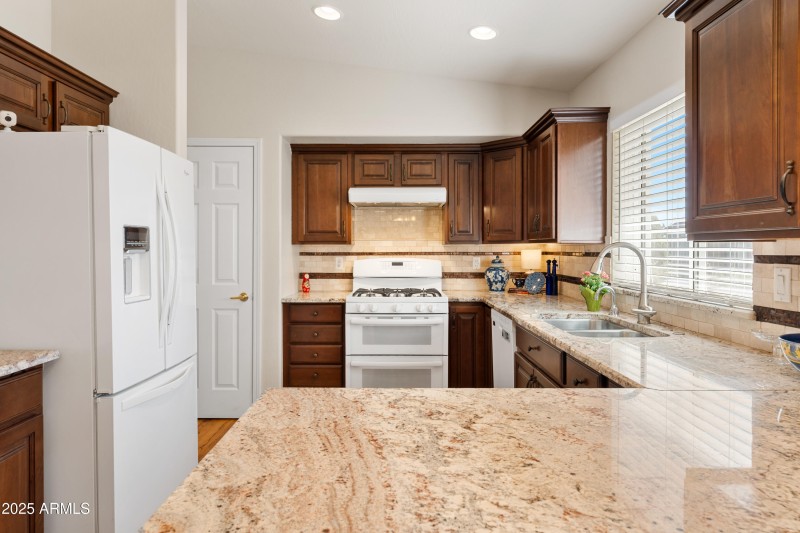 14-Kitchen
