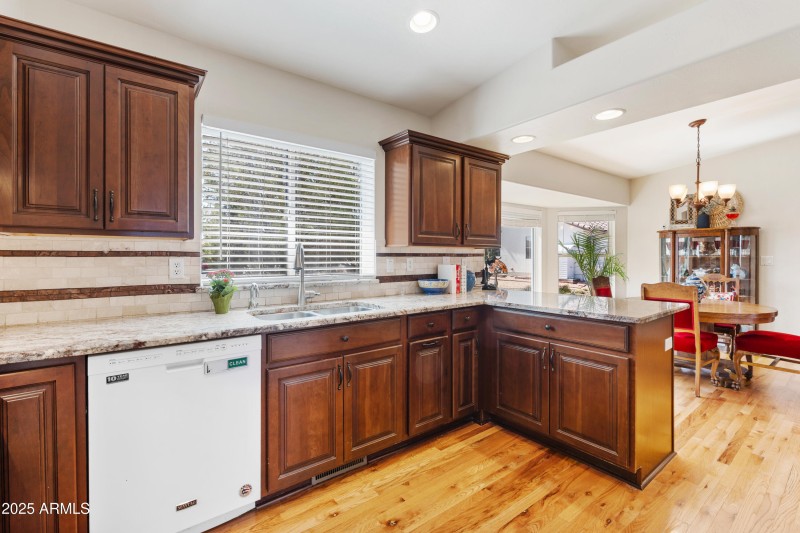 15-Kitchen