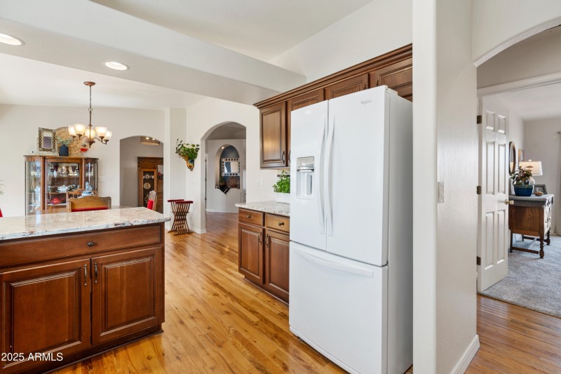 16-Kitchen