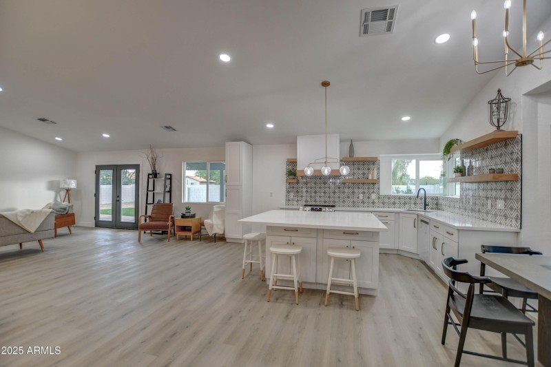 KITCHEN 1