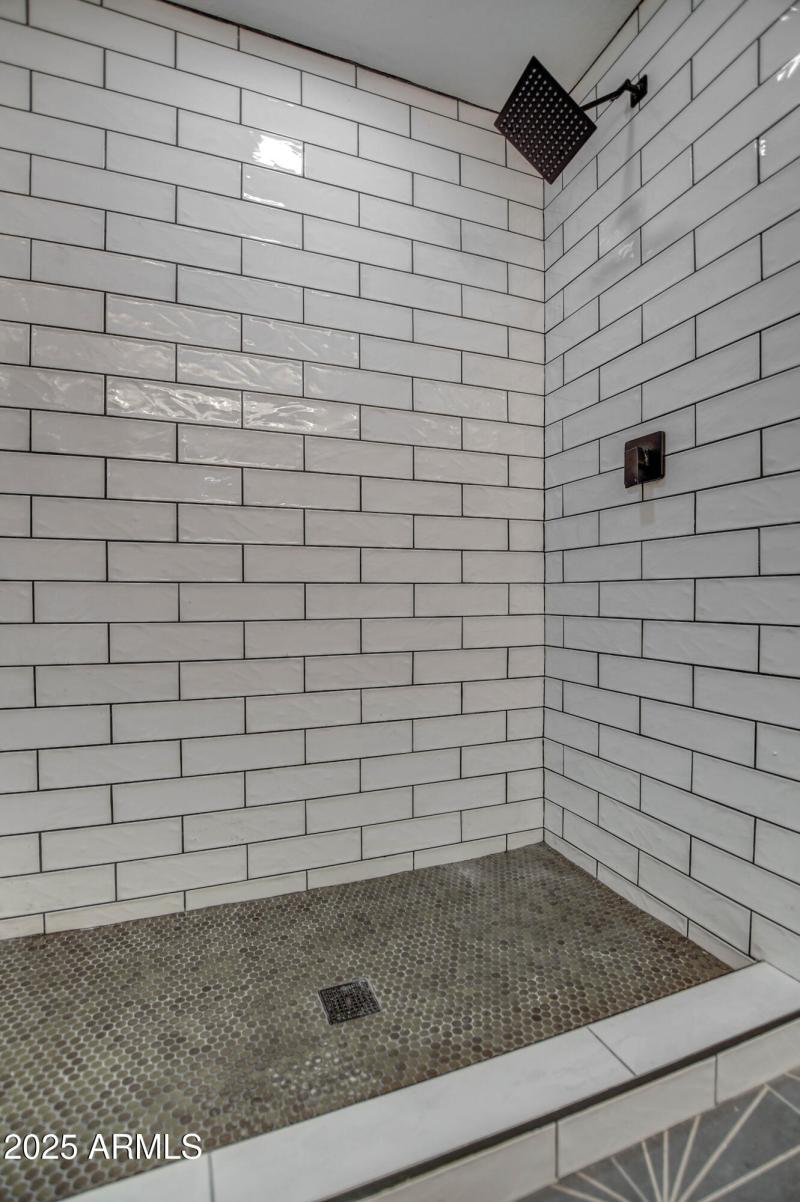 MASTER BATH 7