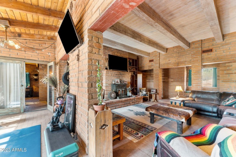 30-web-or-mls-2023-10-25 00.40.46-1