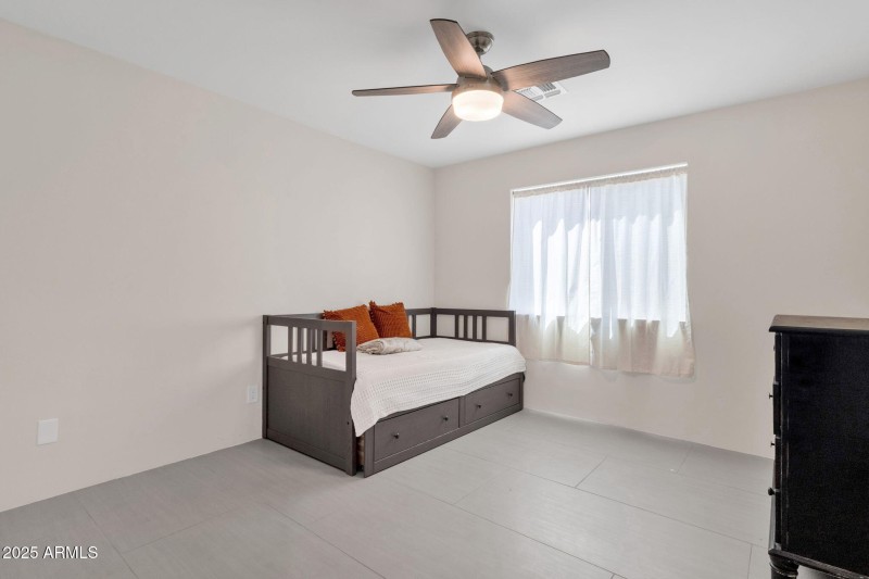 4th bedroom