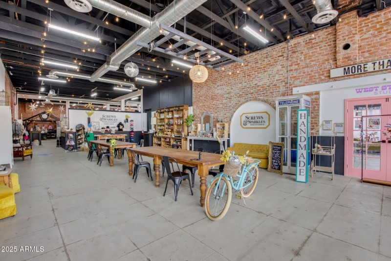 57-web-or-mls-Screws And Sparkles-29