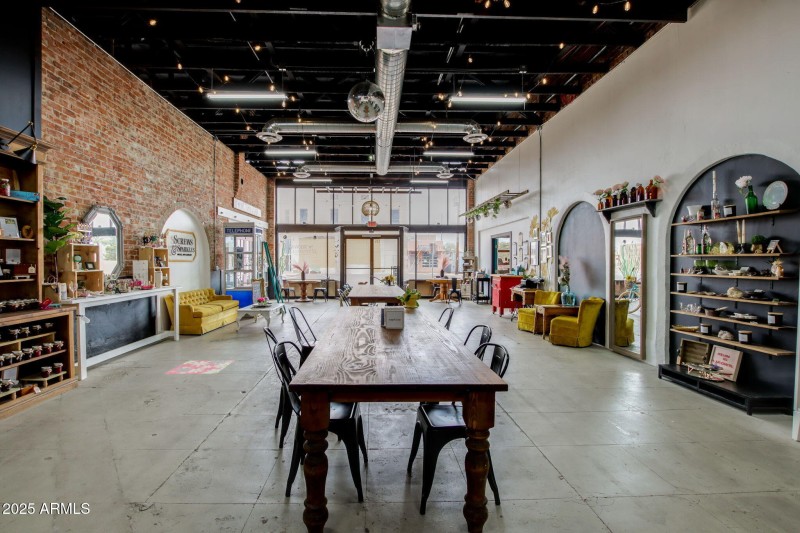 60-web-or-mls-Screws And Sparkles-32