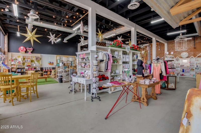 75-web-or-mls-Screws And Sparkles-47